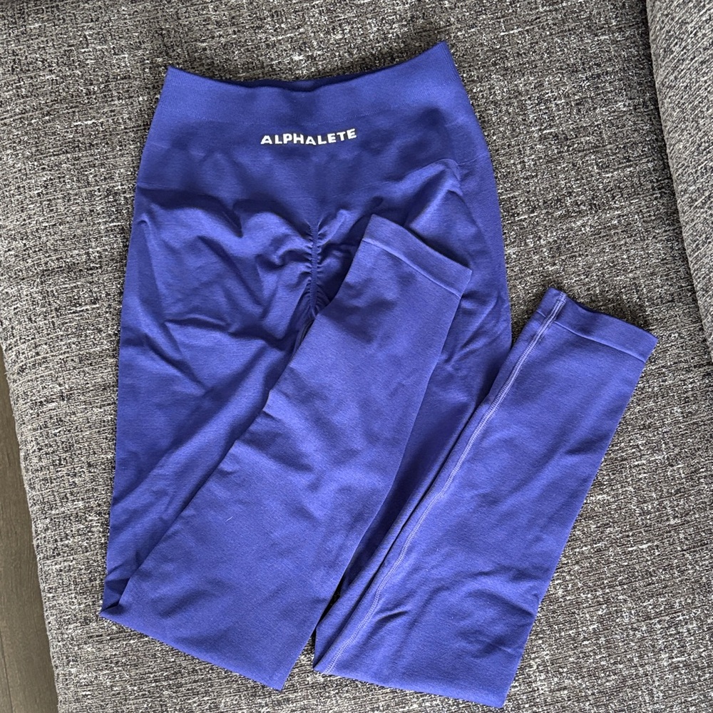 Alphalete Amplify Legging in True Indigo Size Small